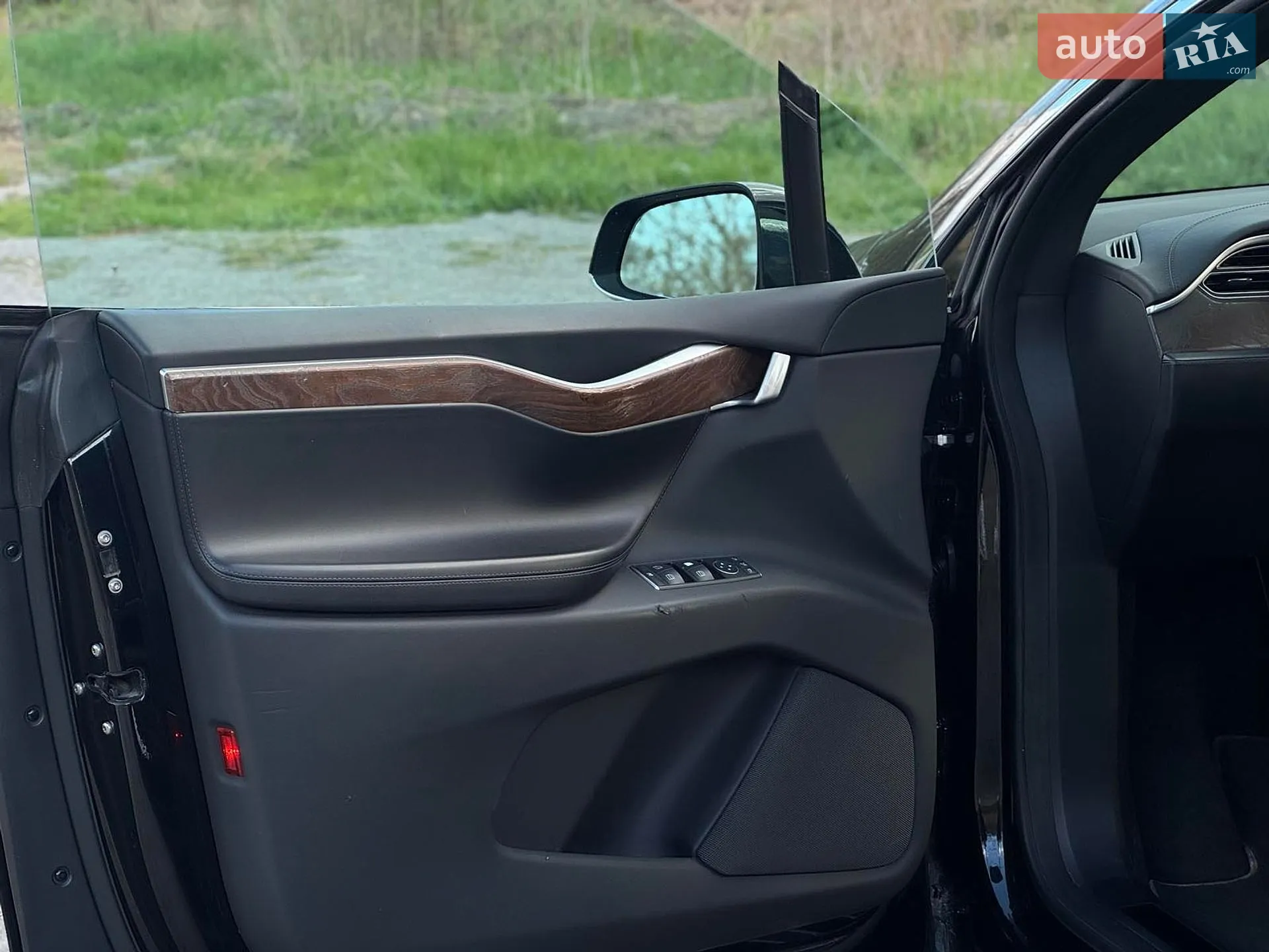 2016 Tesla Model X - мініатюра 27