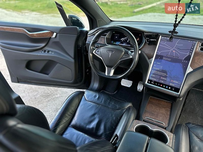 Внедорожник / Кроссовер Tesla Model X 2016 в Львове