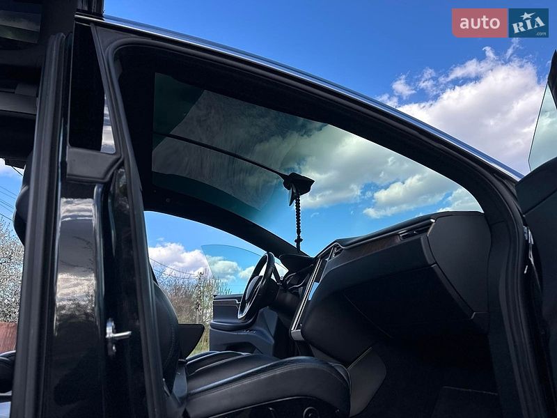 Внедорожник / Кроссовер Tesla Model X 2016 в Львове