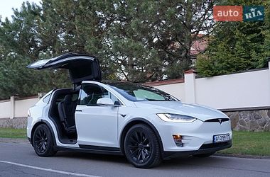 Внедорожник / Кроссовер Tesla Model X 2019 в Киеве