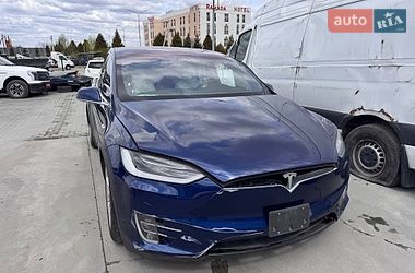 Позашляховик / Кросовер Tesla Model X 2017 в Львові