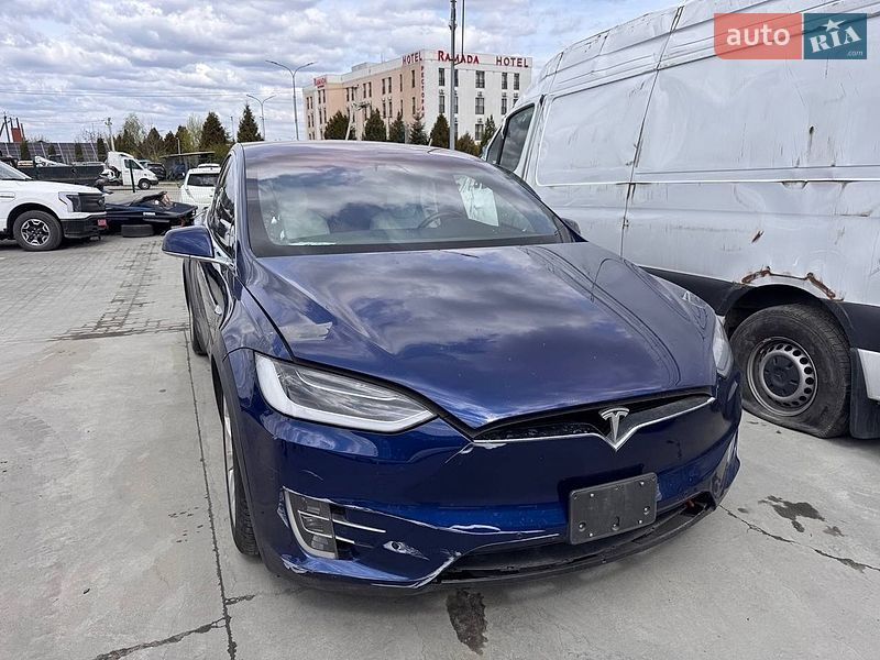 Tesla Model X 2017