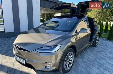 Внедорожник / Кроссовер Tesla Model X 2016 в Киеве
