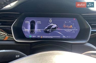 Позашляховик / Кросовер Tesla Model X 2018 в Львові