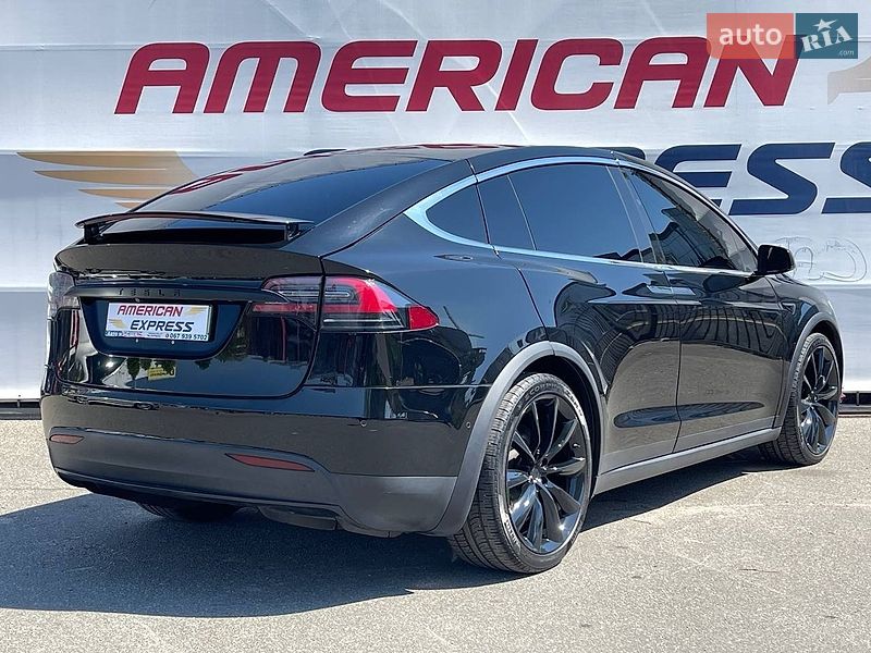 Внедорожник / Кроссовер Tesla Model X 2018 в Киеве