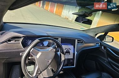 Внедорожник / Кроссовер Tesla Model X 2016 в Киеве