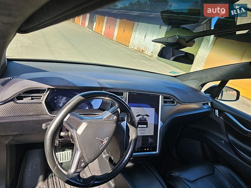Внедорожник / Кроссовер Tesla Model X 2016 в Киеве