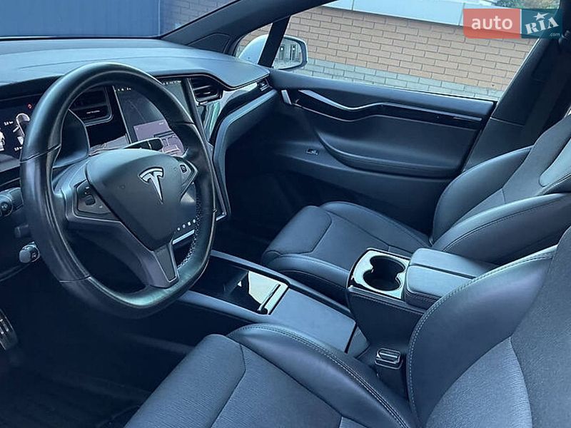 Позашляховик / Кросовер Tesla Model X 2018 в Харкові