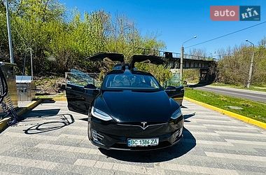 Внедорожник / Кроссовер Tesla Model X 2019 в Львове