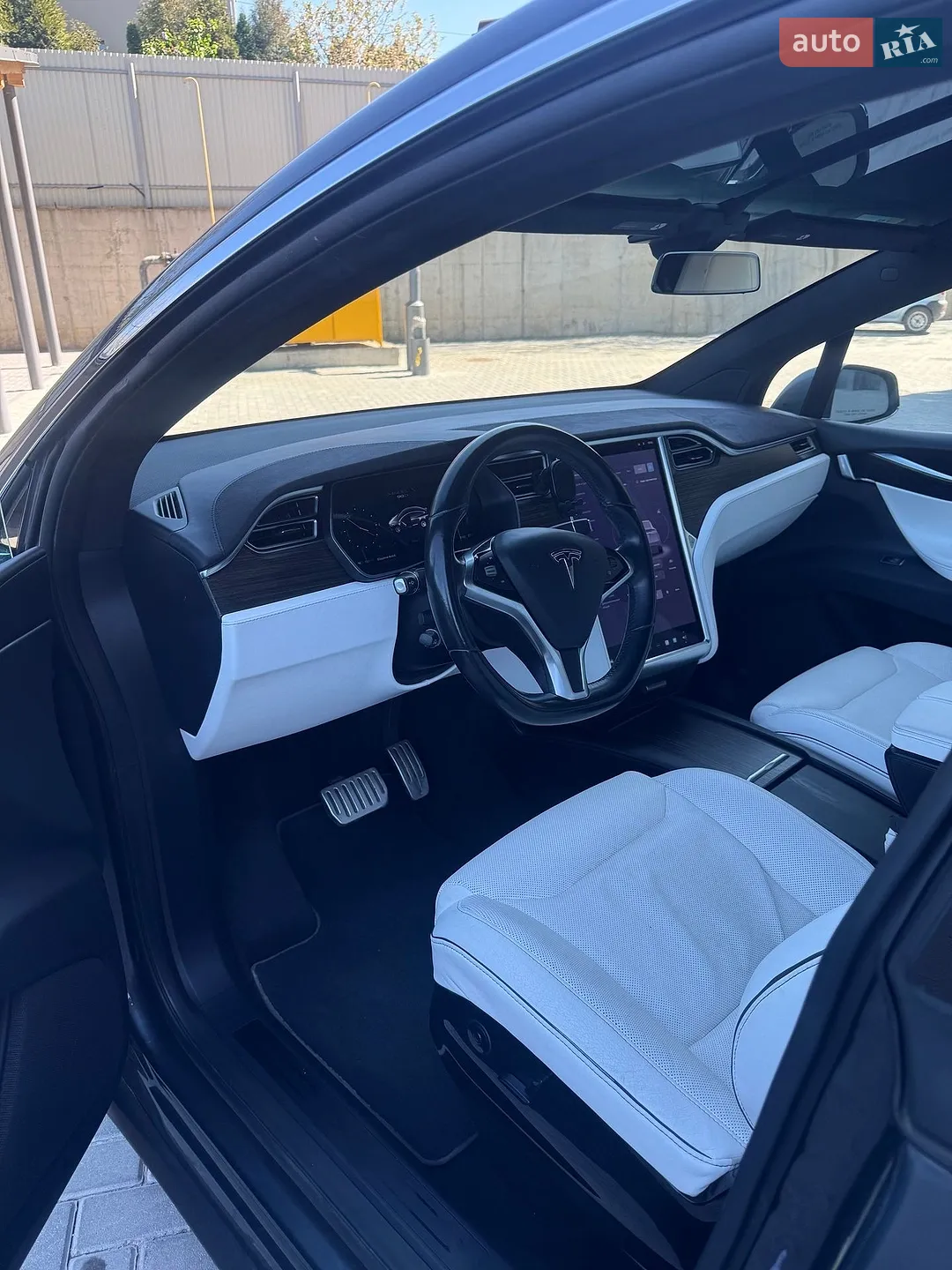 2016 Tesla Model X - мініатюра 23