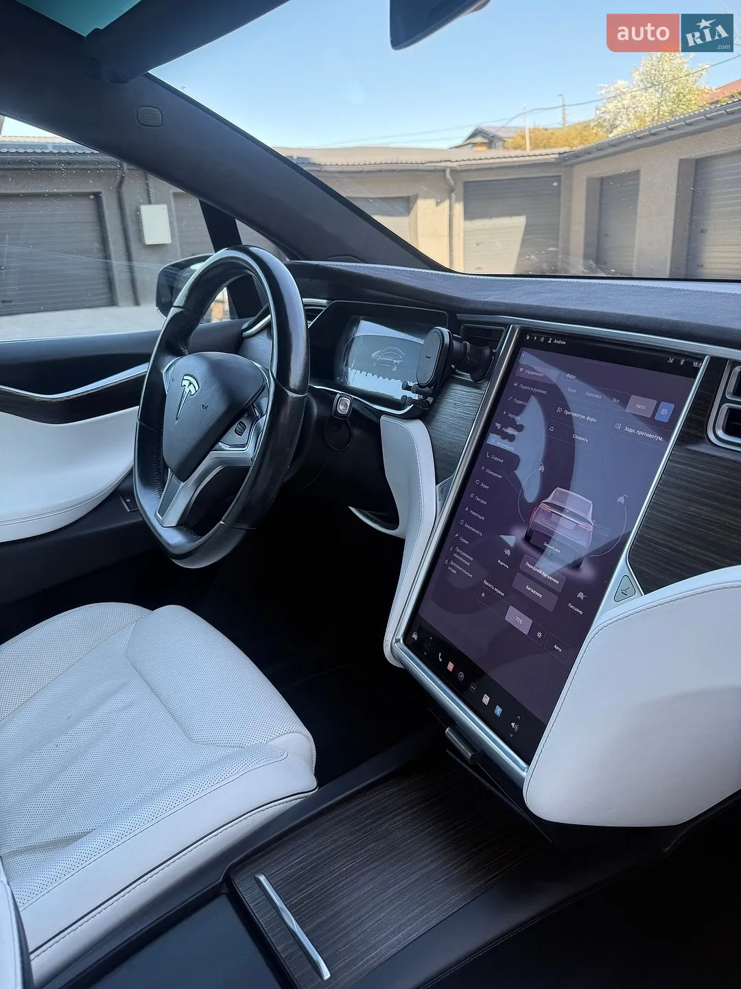 2016 Tesla Model X - мініатюра 28