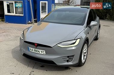Внедорожник / Кроссовер Tesla Model X 2019 в Киеве