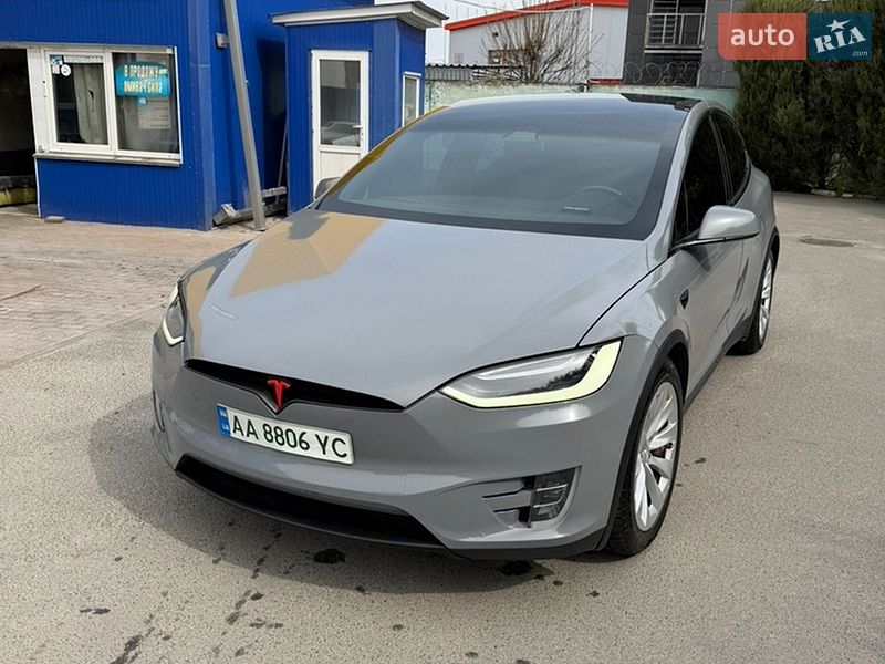 Внедорожник / Кроссовер Tesla Model X 2019 в Киеве