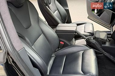 Внедорожник / Кроссовер Tesla Model X 2019 в Киеве