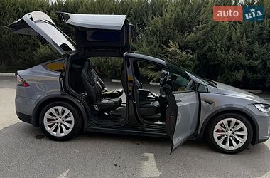 Внедорожник / Кроссовер Tesla Model X 2019 в Киеве