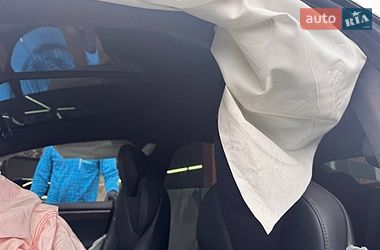 Внедорожник / Кроссовер Tesla Model X 2019 в Львове