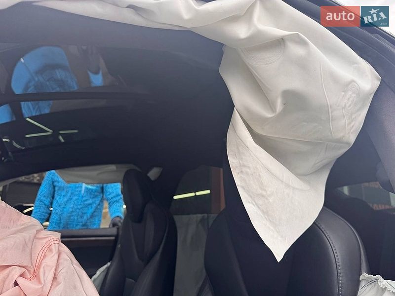 Внедорожник / Кроссовер Tesla Model X 2019 в Львове