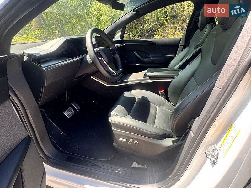 Внедорожник / Кроссовер Tesla Model X 2023 в Вышгороде