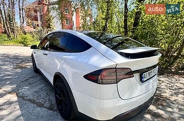 Внедорожник / Кроссовер Tesla Model X 2023 в Вышгороде