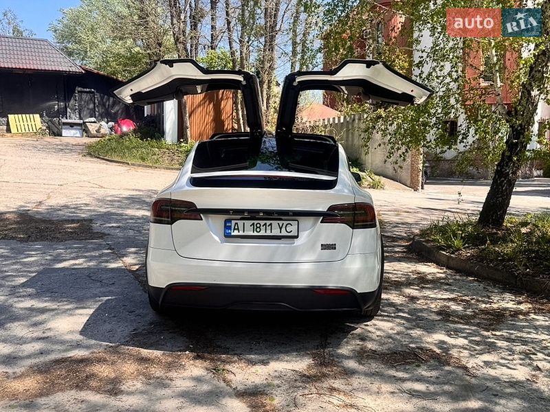 Внедорожник / Кроссовер Tesla Model X 2023 в Вышгороде
