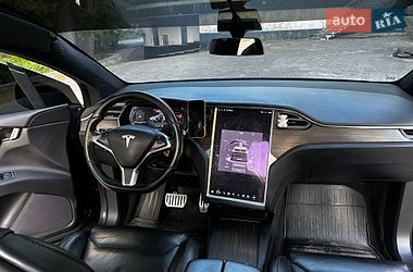Позашляховик / Кросовер Tesla Model X 2016 в Києві