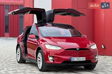 Позашляховик / Кросовер Tesla Model X 2017 в Львові