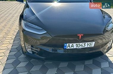 Внедорожник / Кроссовер Tesla Model X 2019 в Киеве