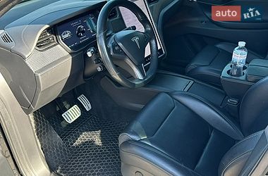 Внедорожник / Кроссовер Tesla Model X 2019 в Киеве