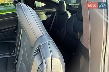 Внедорожник / Кроссовер Tesla Model X 2019 в Киеве