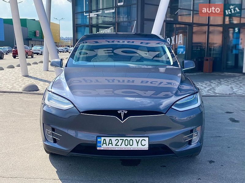 Внедорожник / Кроссовер Tesla Model X 2018 в Киеве