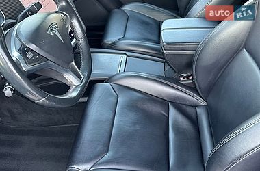 Внедорожник / Кроссовер Tesla Model X 2017 в Золочеве