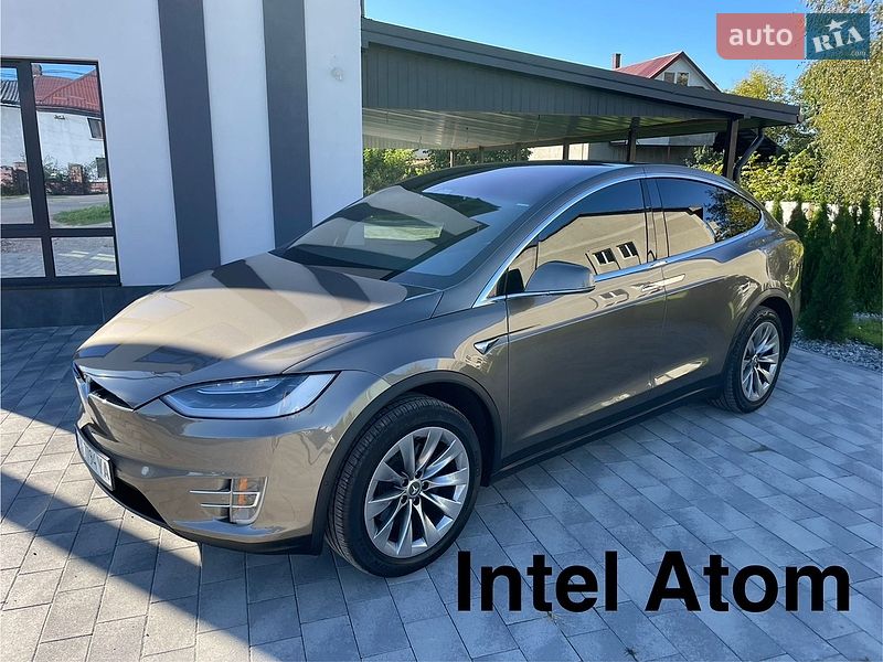 Tesla Model X 2016