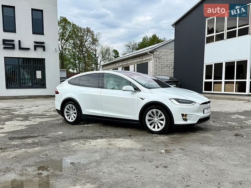 Внедорожник / Кроссовер Tesla Model X 2017 в Виннице