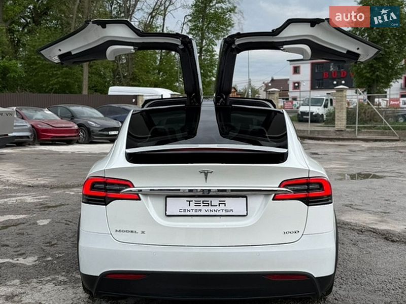 Внедорожник / Кроссовер Tesla Model X 2017 в Виннице