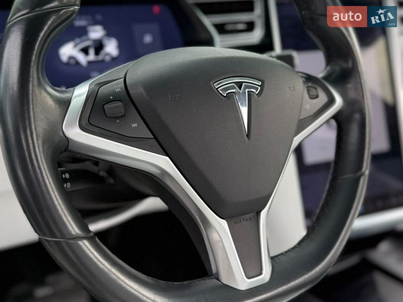 Внедорожник / Кроссовер Tesla Model X 2017 в Виннице
