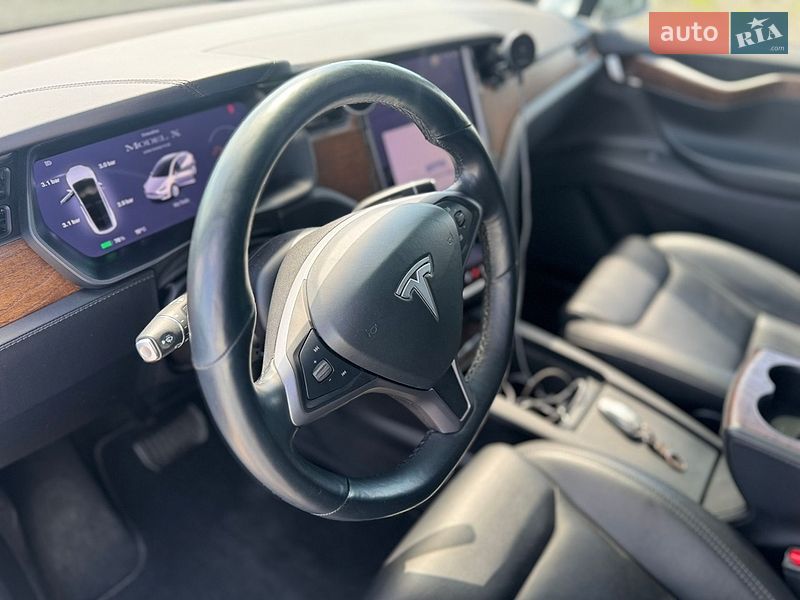 Внедорожник / Кроссовер Tesla Model X 2020 в Луцке