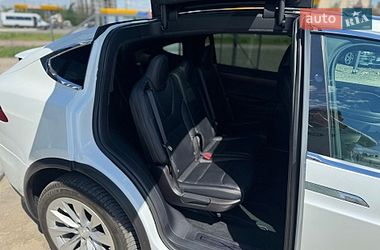 Внедорожник / Кроссовер Tesla Model X 2020 в Луцке