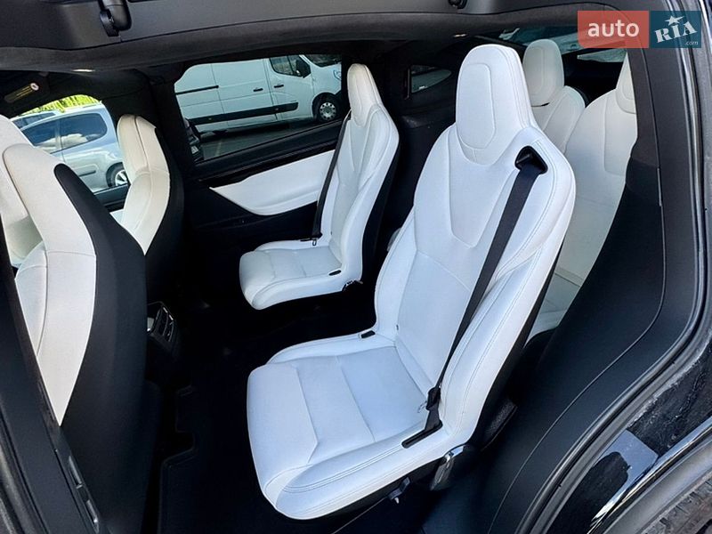 Позашляховик / Кросовер Tesla Model X 2019 в Києві