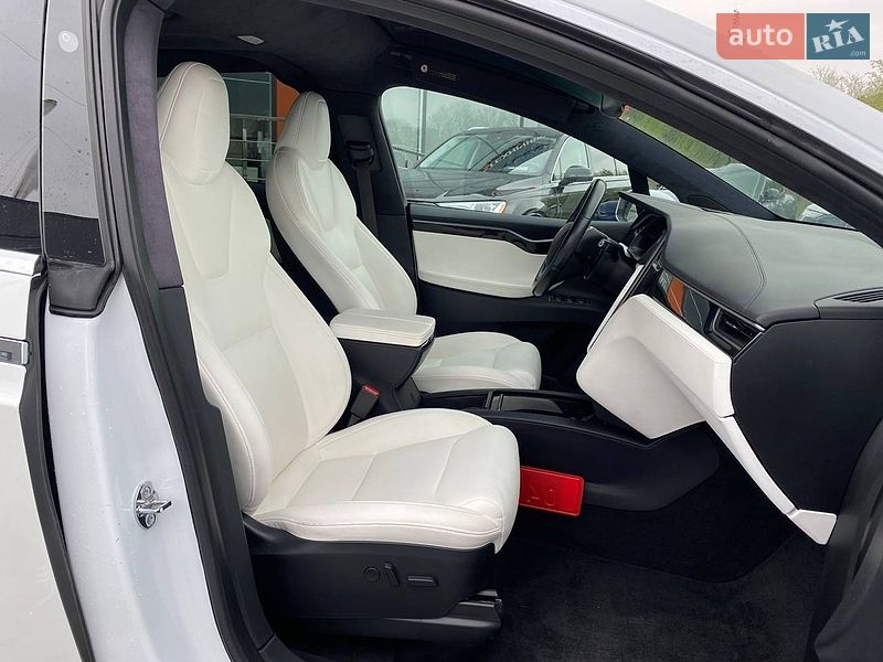 Внедорожник / Кроссовер Tesla Model X 2020 в Львове