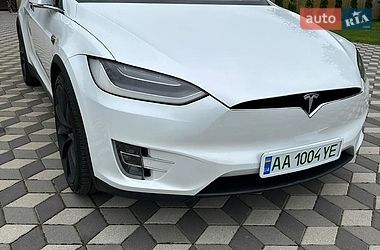 Позашляховик / Кросовер Tesla Model X 2019 в Києві