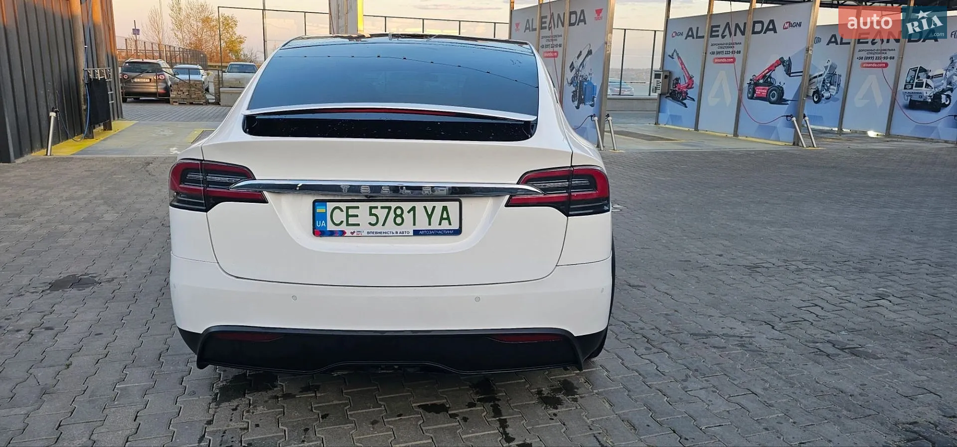 2018 Tesla Model X - мініатюра 8