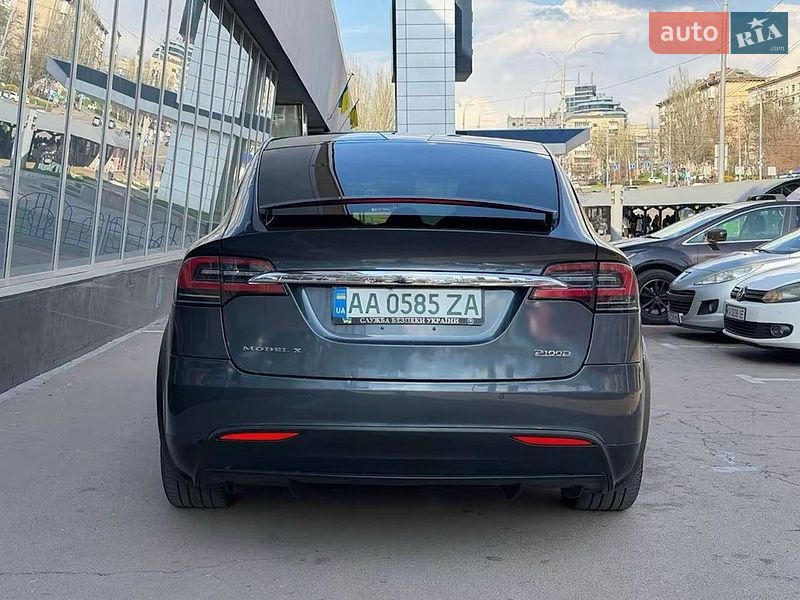 Позашляховик / Кросовер Tesla Model X 2017 в Києві