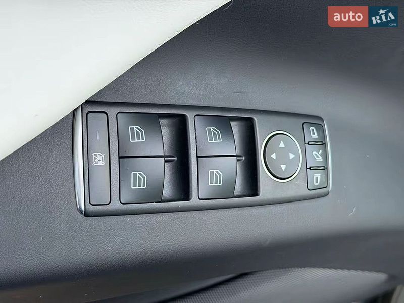 Позашляховик / Кросовер Tesla Model X 2017 в Києві