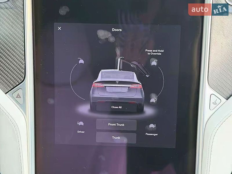 Позашляховик / Кросовер Tesla Model X 2017 в Києві