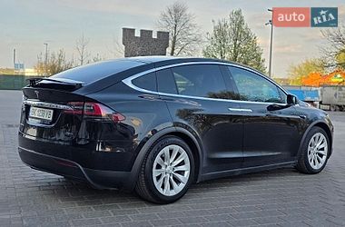 Внедорожник / Кроссовер Tesla Model X 2018 в Ровно