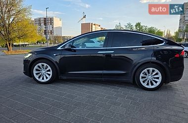 Внедорожник / Кроссовер Tesla Model X 2018 в Ровно