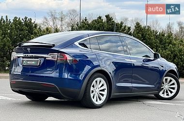 Позашляховик / Кросовер Tesla Model X 2018 в Києві