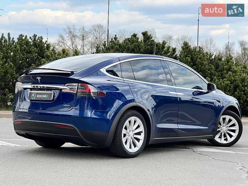 Позашляховик / Кросовер Tesla Model X 2018 в Києві