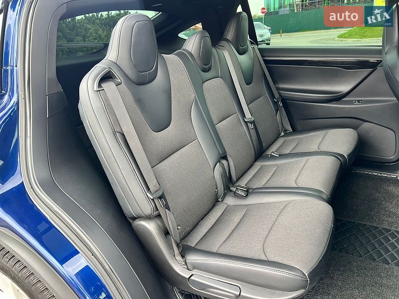 Позашляховик / Кросовер Tesla Model X 2018 в Києві