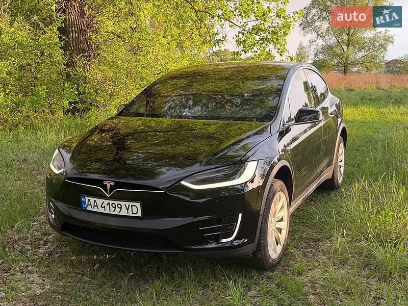 Позашляховик / Кросовер Tesla Model X 2018 в Броварах фото 3 Позашляховик / Кросовер Tesla Model X 2018 в Броварах